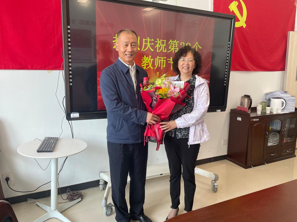 涂清云慰问2.jpg
