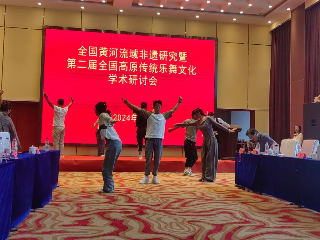 图二.jpg 图二.jpg